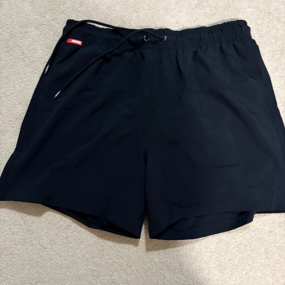 Men’s Board Short. Hamabe. Size large - Picture 2 of 2